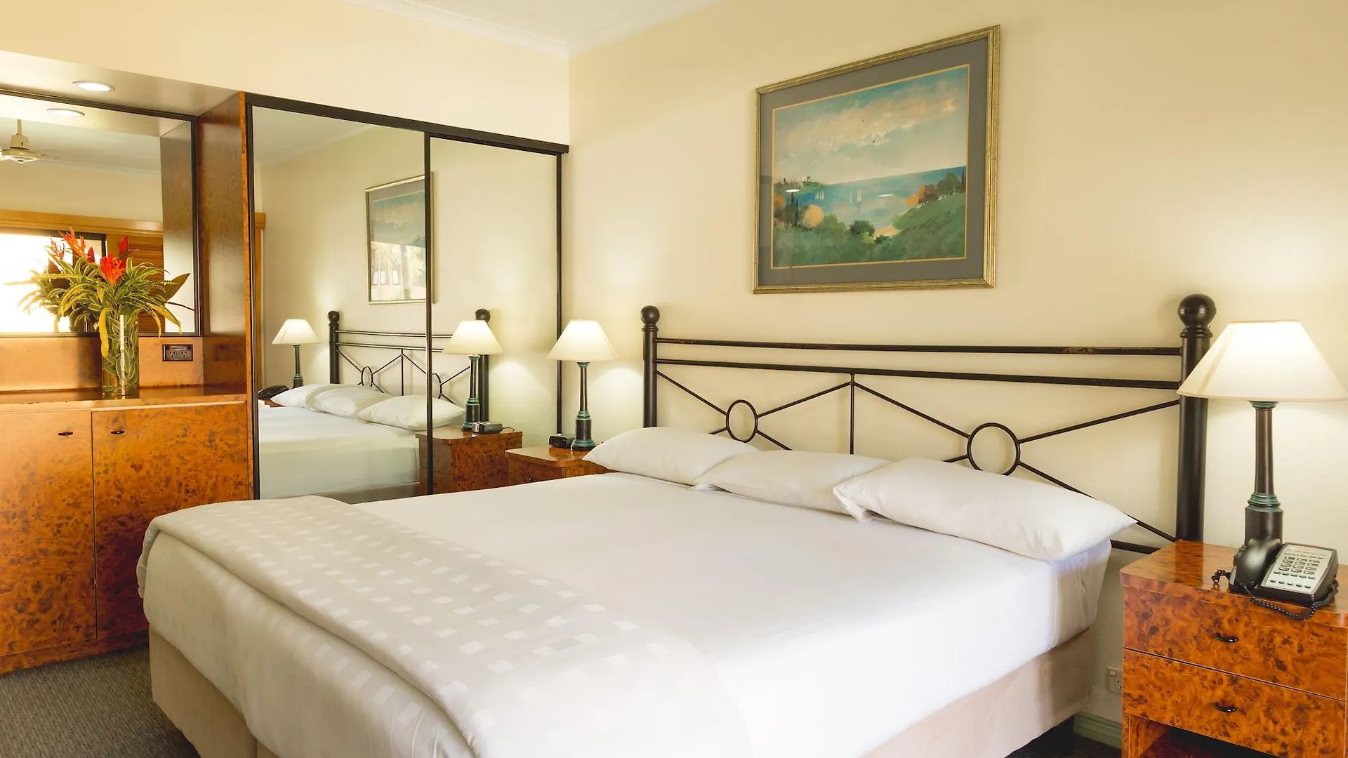 Semesteranläggning (resort) Palm Royale Cairns Hotell