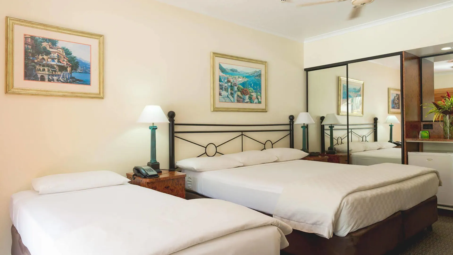 Palm Royale Cairns Hotell Semesteranläggning (resort)